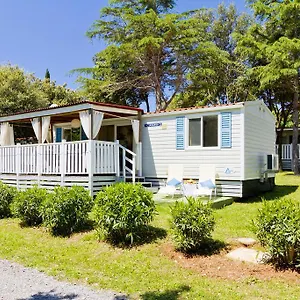 Village de vacances Quality Mobile Homes In Kazela